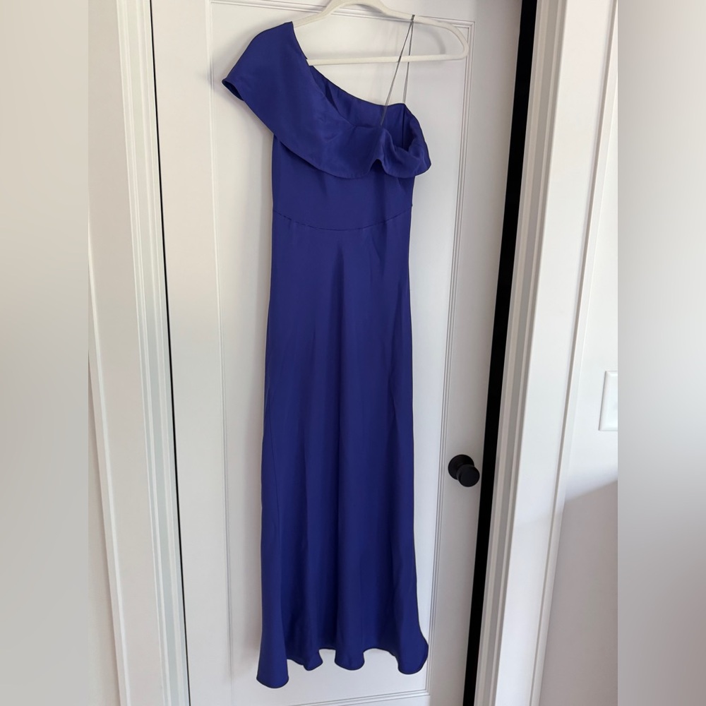 Elegant One-Shoulder Blue Dress - Picture 10 of 12
